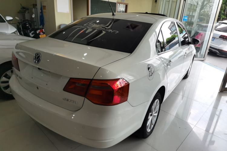 Used Volkswagen Jetta 2015 Value Edition 1.6L Automatic Comfort Version
