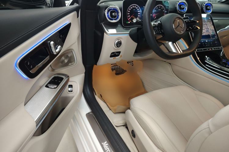 Used Mercedes-Benz CLE 2024 CLE 300 4MATIC Dynamic Coupe Driver Seat