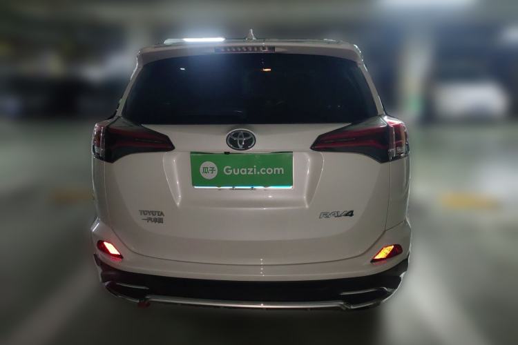 Used Toyota RAV4 2016 2.0L CVT Two-Wheel Drive Fashion Edition China V Standard