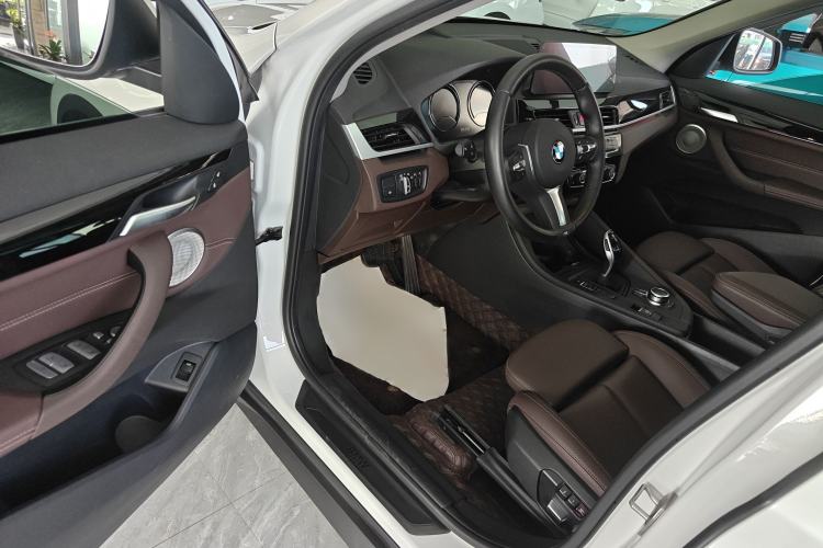 Used BMW X1 2022 sDrive25Li Leading Model Interior 4