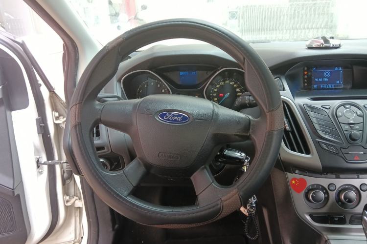 Used Ford Focus 2012 Hatchback 1.6L Automatic Comfort Model Steering Wheel