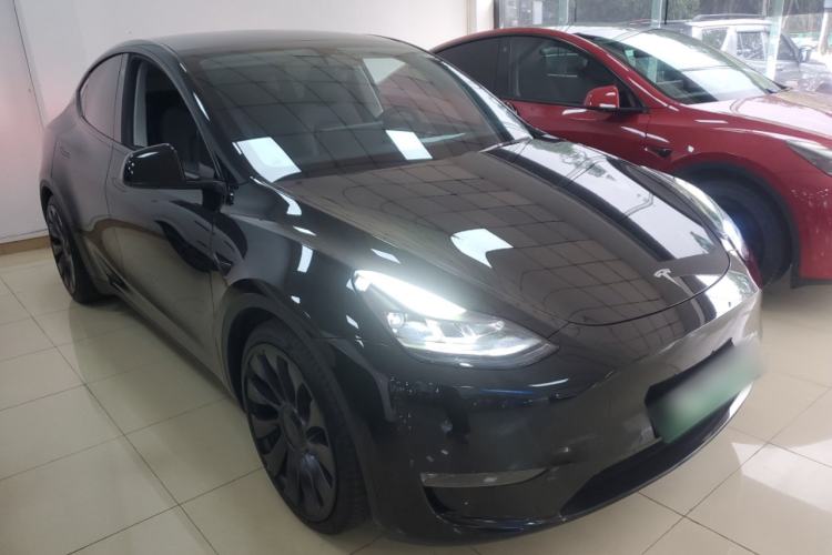 Used Tesla Model Y 2022 Performance High-Performance All-Wheel-Drive Version Front Right 45 Deg
