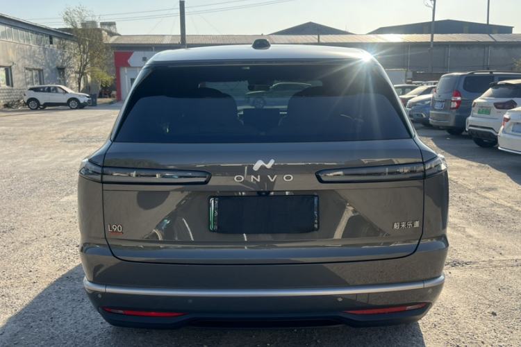 Used ONVO Luxeed L90 2025 Model—Ultra Six-Seater Version