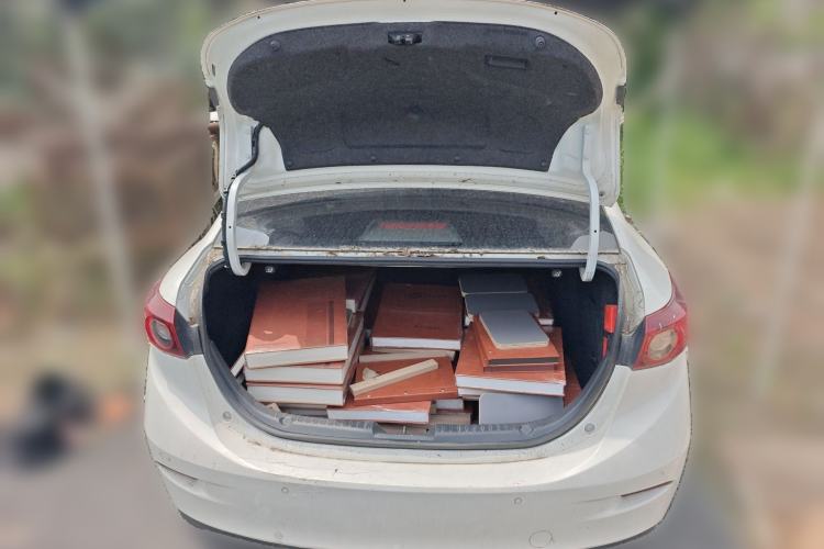 Used Mazda 3 Axela 2017 Sedan 1.5L Automatic Comfort Model Emission Standard China V
