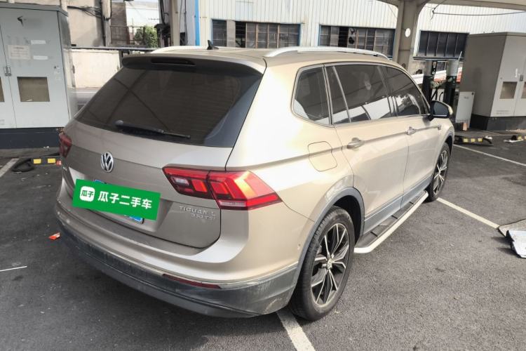 Used Volkswagen Tiguan L 2020 330TSI Automatic Two-Wheel Drive Smart Luxury Edition China VI Standard Rear Right 45 Deg