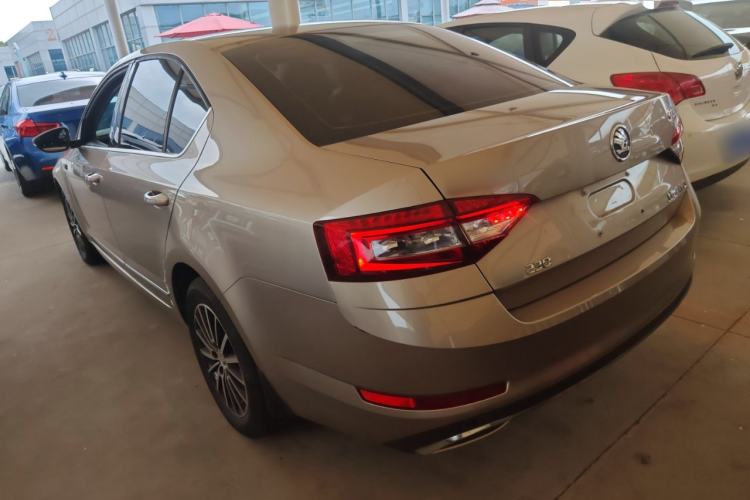 Used Skoda Octavia 2018 TSI230 DSG Luxury Edition