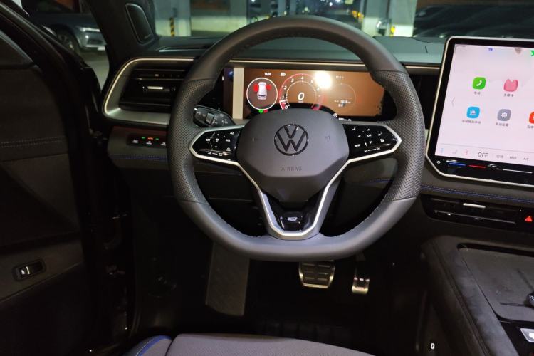 Used Volkswagen Teramont 2025 Tiguan Pro 450TSI Four-Wheel Drive Summit Edition
