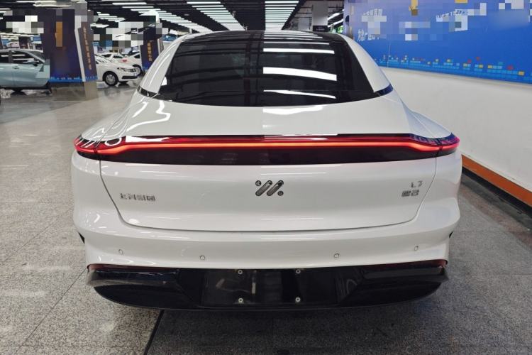 Used IM L7 2022 Dynamic Model Exterior 4