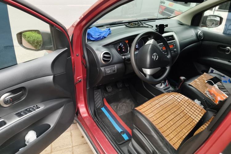 Used Nissan Livina 2013 JINRUI 1.6XV Manual Luxury Edition