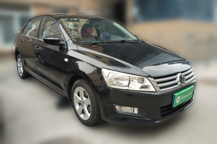 Used Volkswagen Santana 2013 1.6L Automatic Comfort Edition Front Right 45 Deg