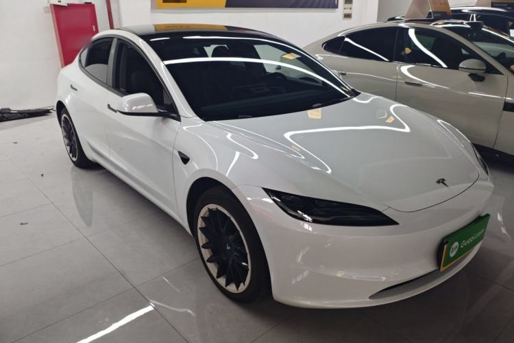 Used Tesla Model 3 2025 Rear-Wheel-Drive Version Front Right 45 Deg