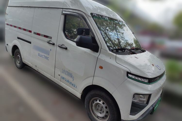 Used Farizon Xingxiang V 2023 V6E PLUS Ningde Times 41.86kWh 2nd-Generation Battery Pack – Value Edition
