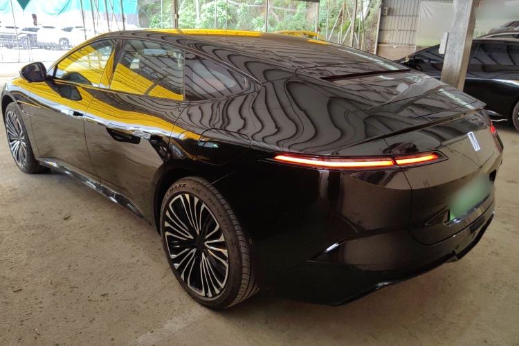 Used Avatr 12 2025 Updated Ultra All-Electric Four-Wheel Drive Exterior 3