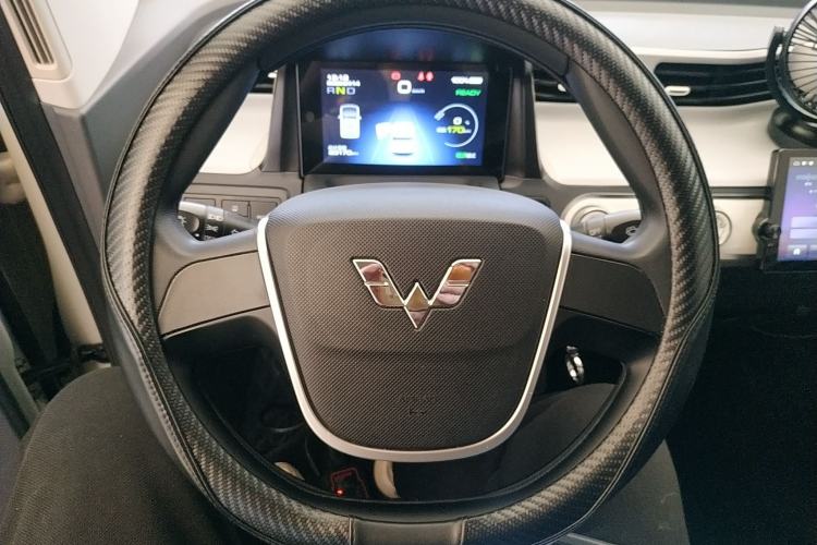 Used Wuling Hongguang MINIEV 2022 Macaron Premium Model – Lithium Iron Phosphate Steering Wheel