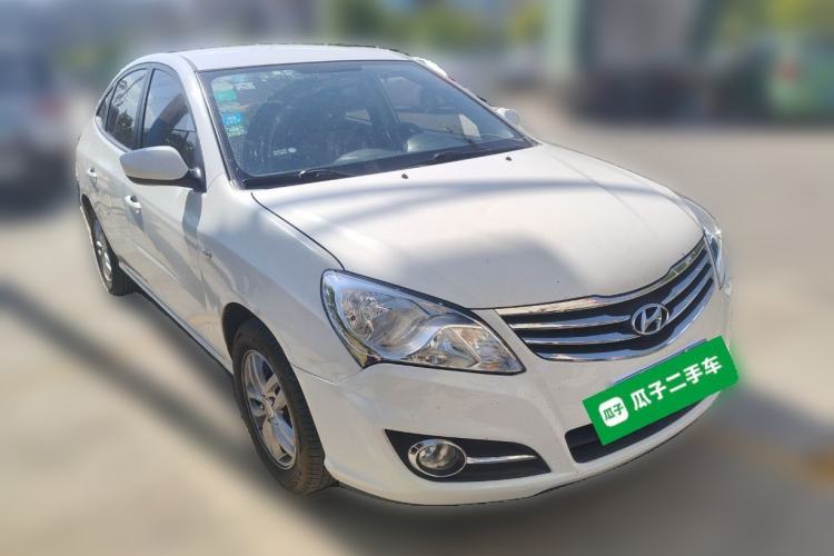 Used Hyundai Celesta 2011 1.6L Manual Comfort Edition Front Right 45 Deg