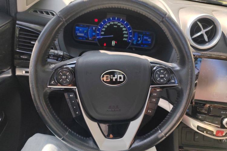 Used BYD S7 2016 2.0T Automatic Prestige Plus Steering Wheel