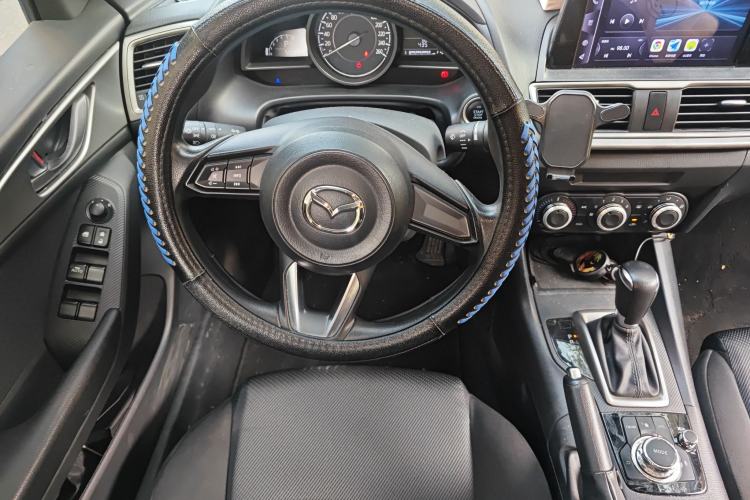 Used Mazda Mazda 3 Axela 2017 Sedan 1.5L Automatic Comfort Model Emission Standard China V
