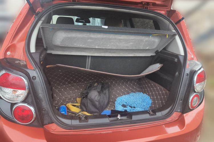 Used Chevrolet Aveo Sonic 2011 Hatchback 1.6L AT SX
