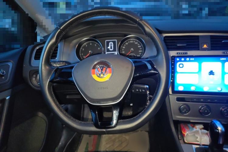 Used Volkswagen Golf 2016 1.6L Automatic Comfort Model Steering Wheel