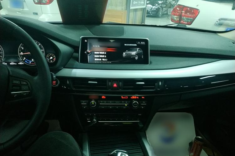 Used BMW X5 2018 xDrive35i M Sport Edition Center Console