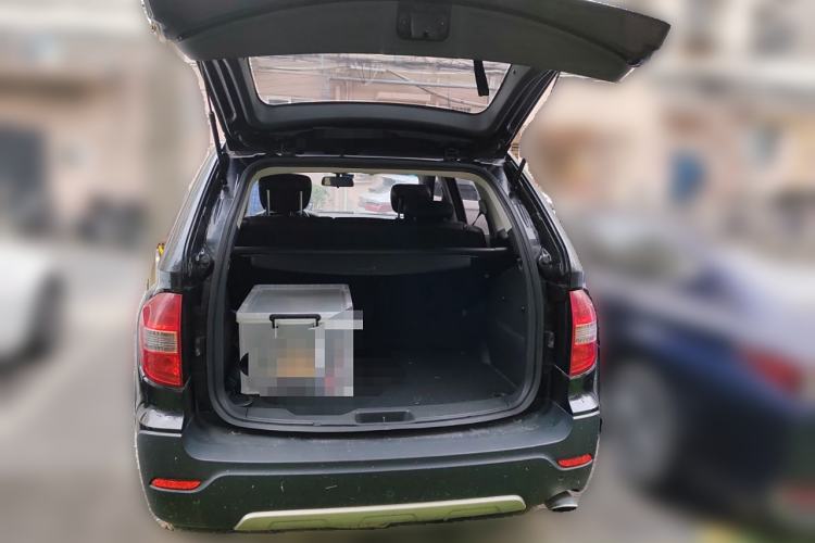 Used Roewe W5 2014 1.8T 2WD Automatic Tharu Special Edition