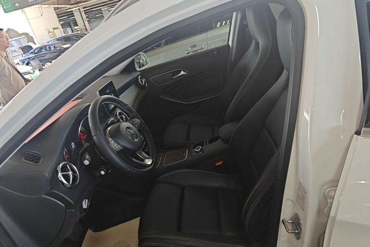 Used Mercedes-Benz GLA 2018 GLA 200 Fashion Model