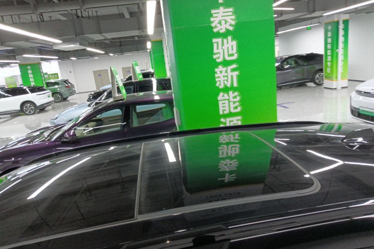 Used Nio ES8 2020 580 km Range Signature Edition Six-Seater Version
