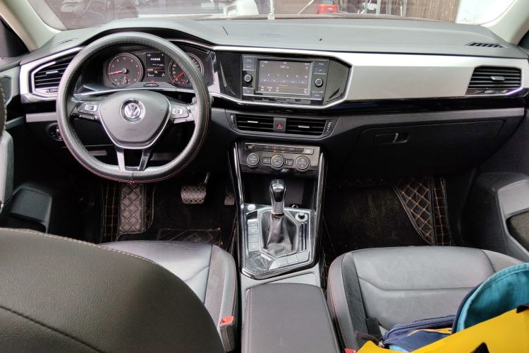 Used Volkswagen Tayron 2019 330TSI Two-Wheel Drive Luxury Model China VI Standard Center Console