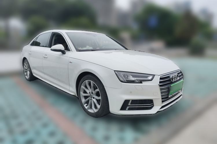 Used Audi A4L 2018 30th Anniversary Edition 40 TFSI Fashion Model Front Right 45 Deg