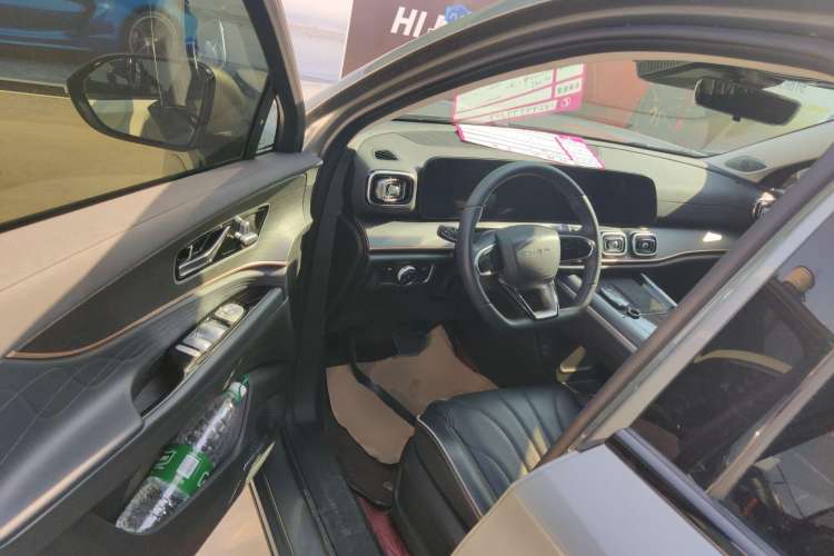 Used Chery Tiggo 9 2023 2.0T Dual-Clutch Two-Wheel Drive Leading Edition 5 Seats
