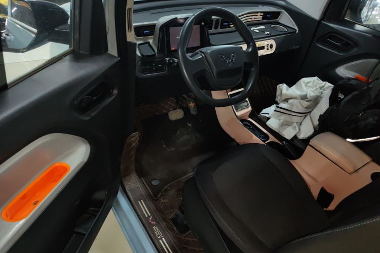 Used Wuling Hongguang MINIEV 2022 Zizai Version Lithium Iron Phosphate Driver Seat