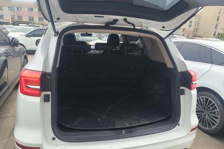 Used BYD Song 2020 Classic Edition 1.5T Automatic Elite Model Trunk