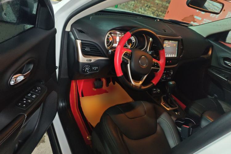 Used Jeep Cherokee 2017 2.4L Leading Smart Edition