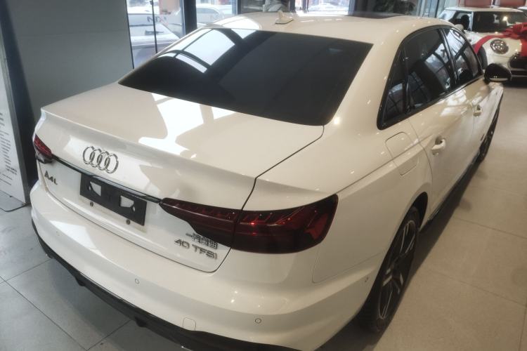 Used Audi A4L 2022 40 TFSI Luxury Dynamic Model