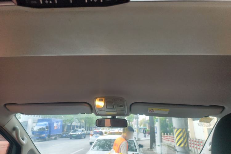 Used JAC Refine M4 2017 1.9T Diesel Manual Luxury Model Headliner