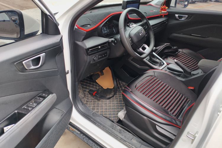 Used Wuling Alvez 2023 1.5L CVT Comfort Edition
