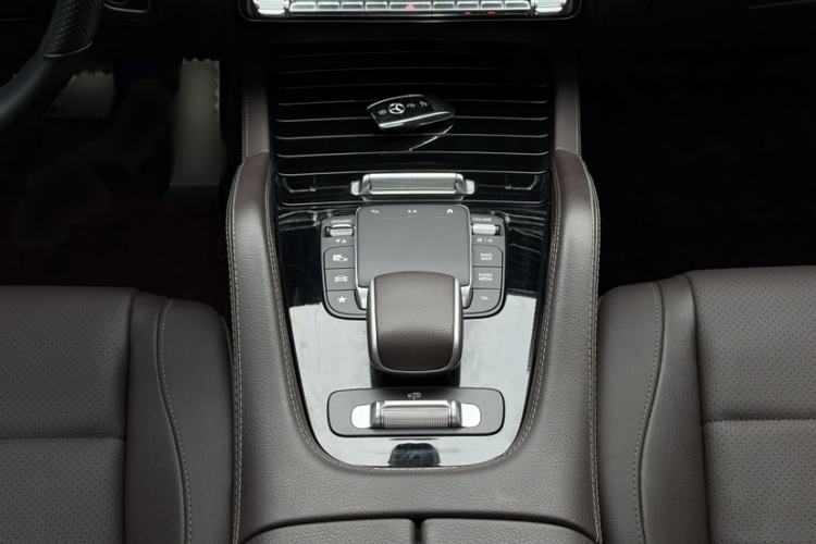 Used Mercedes-Benz GLS 2023 Refresh GLS 450 4MATIC Fashion Edition Interior 4