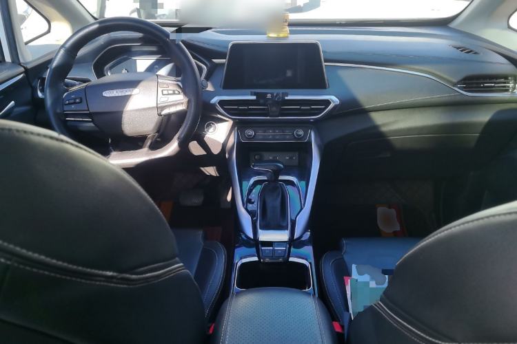 Used SAIC MAXUS G50 2019 1.5T Automatic Elite Edition China VI Standard Center Console