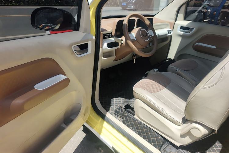 Used Wuling Hongguang MINIEV 2024 3rd Generation 215km Advanced Version Driver Seat