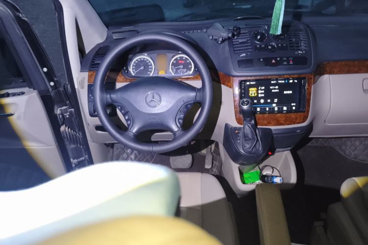 Used Mercedes-Benz Viano 2013 3.0L Comfort Edition Steering Wheel