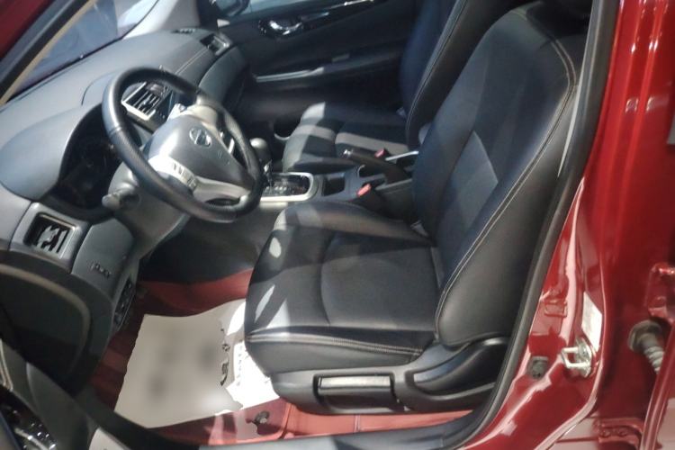 Used Nissan Tiida 2021 1.6L CVT Cool Edition
