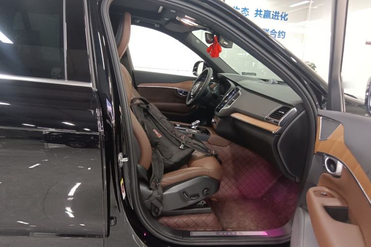 Used Volvo XC90 2024 B5 SmartDrive Luxury Edition 5 Seats