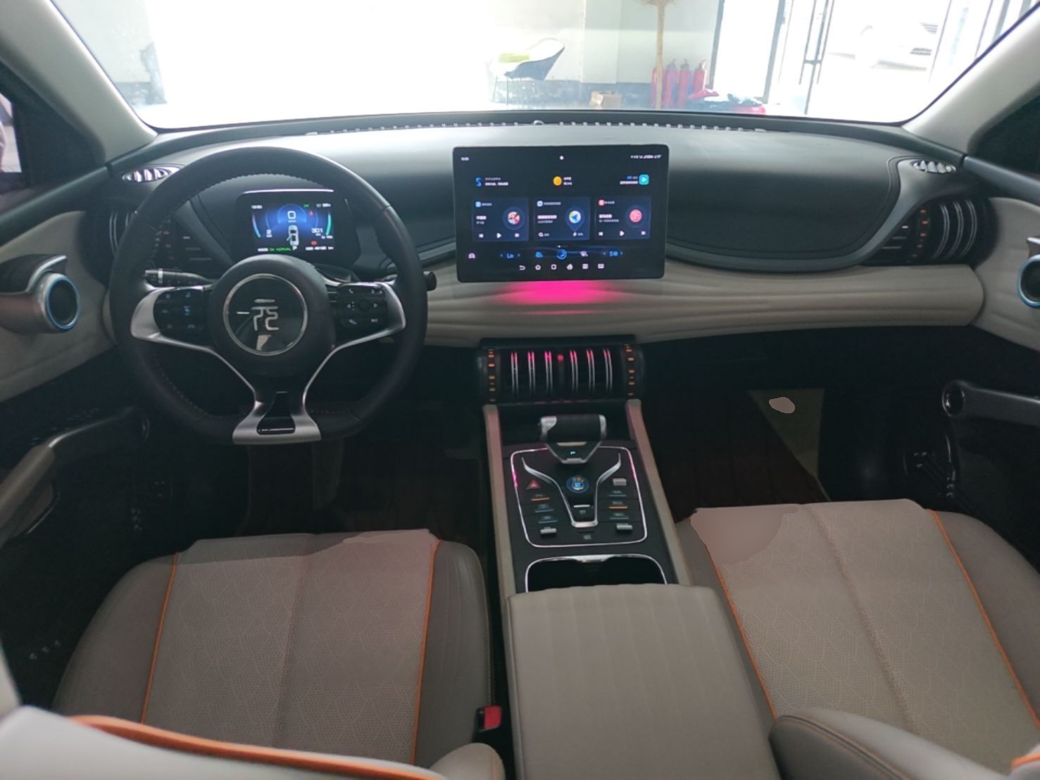 BYD Yuan PLUS 2024 Honor Edition 430KM Beyond Model — снимка 12
