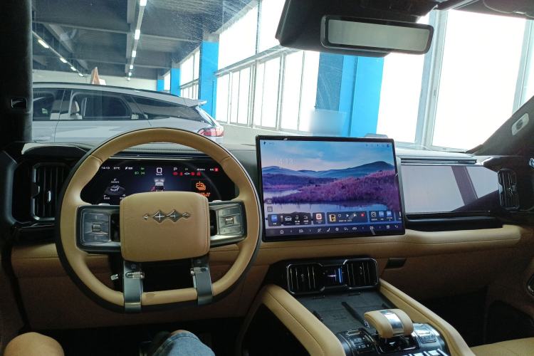 Used Formula Leopard 8 2025 Smart & Brave Flagship Edition 7 Seats
