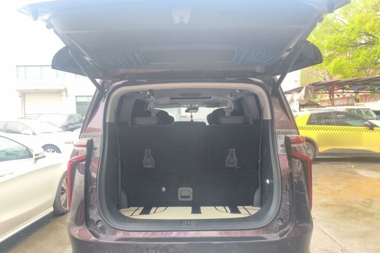 Used SAIC MAXUS G90 2022 2.0T Galaxy Seven-Seater Version
