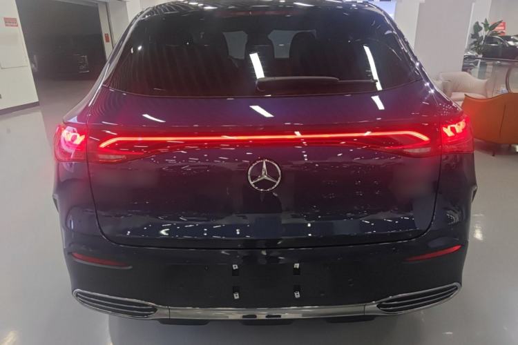 Used Mercedes-Benz EQE SUV 2023 350 4MATIC Luxury Edition Rear