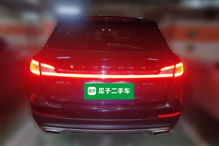 Used Lincoln MKX 2017 2.0T Two-Wheel Drive Deluxe Edition
