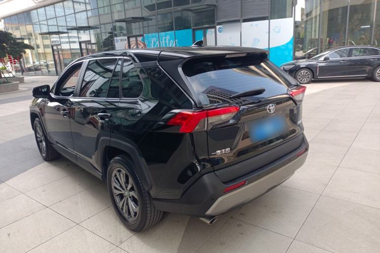 Used Toyota RAV4 2023 2.0L CVT Two-Wheel Drive Fashion Edition