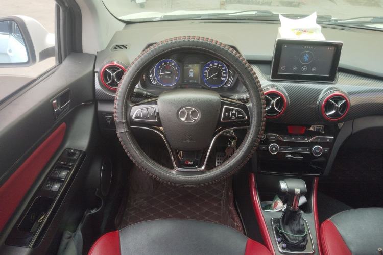 Used BAIC Senova X25 2015 1.5L Automatic Elite Model Steering Wheel