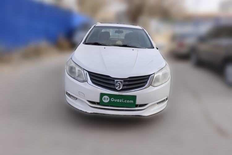 Used Baojun 630 2011 1.5L manual Elite version
